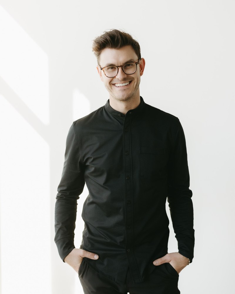 Zachary Warne